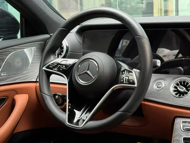 Mercedes-Benz CLS-Class — Фото автомобиля 5