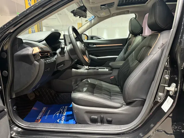 Nissan Teana — Фото автомобиля 6