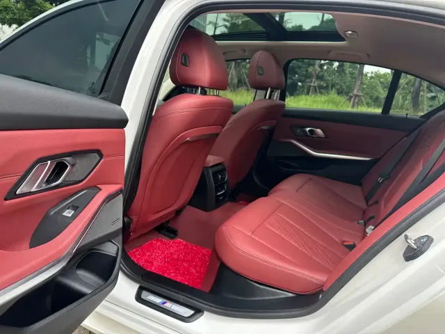BMW 3 Series — Фото автомобиля 12