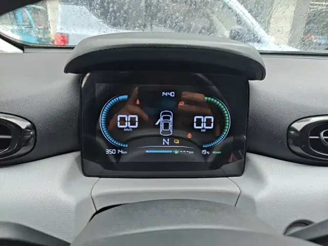 Leapmotor T03 — Фото автомобиля 11