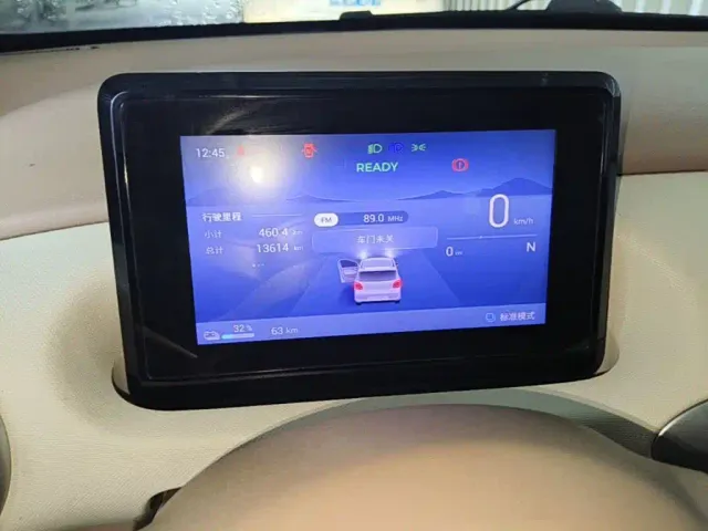 Wuling Hongguang Mini EV — Фото автомобиля 11