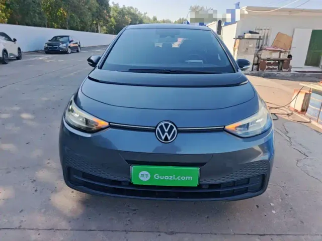 Volkswagen ID.3 — Фото автомобиля 2