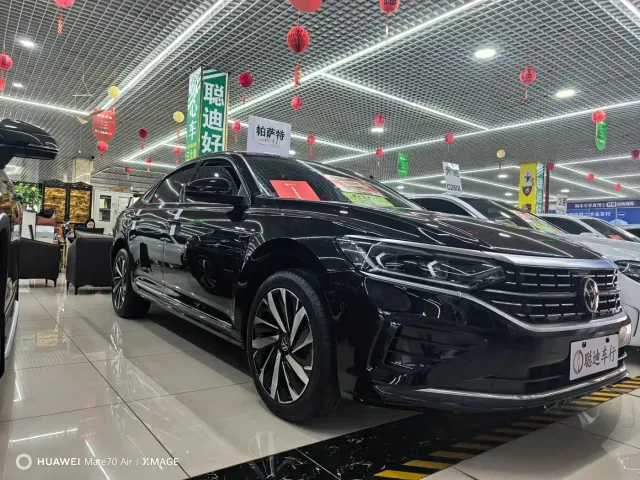 Volkswagen Passat — Фото автомобиля 3