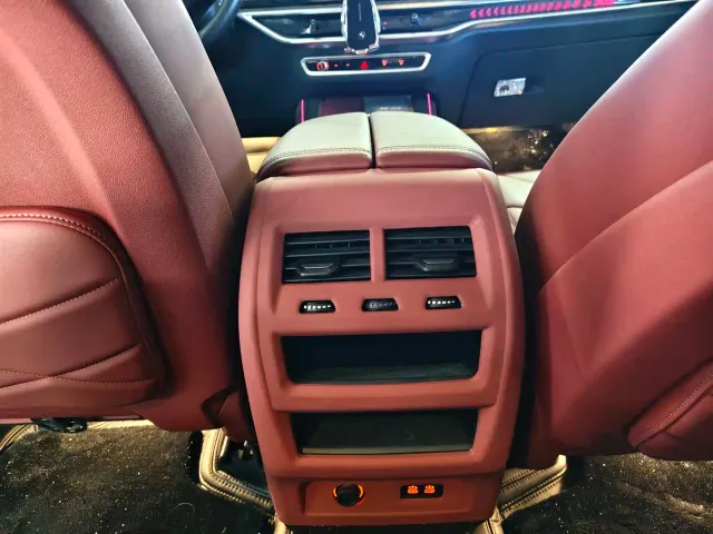 BMW X5 — Фото автомобиля 7