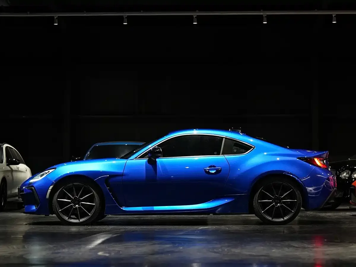 Subaru Subaru BRZ 2025 2.4L Manual EyeSight STI Sport type RS — Фото автомобиля 4