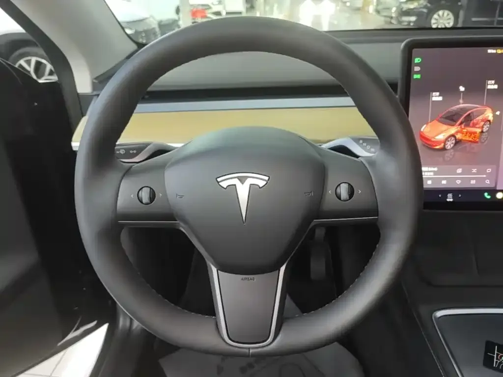 Tesla Model Y 2022 Facelift Rear-Wheel Drive Version — Фото автомобиля 10