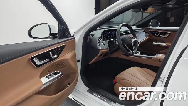 Mercedes-Benz E-Class W214 — Фото автомобиля 10