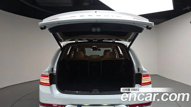 Genesis GV80 — Фото автомобиля 26
