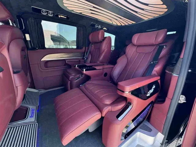 Mercedes-Benz V-Class — Фото автомобиля 15