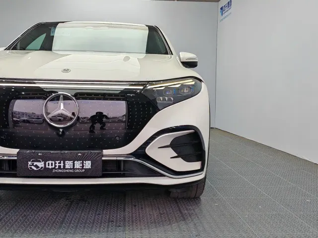 Mercedes-Benz EQS SUV — Фото автомобиля 20