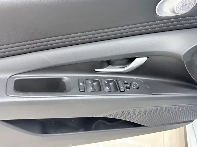 Hyundai Elantra — Фото автомобиля 7