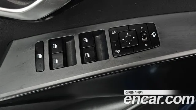 Kia Niro The All New — Фото автомобиля 12