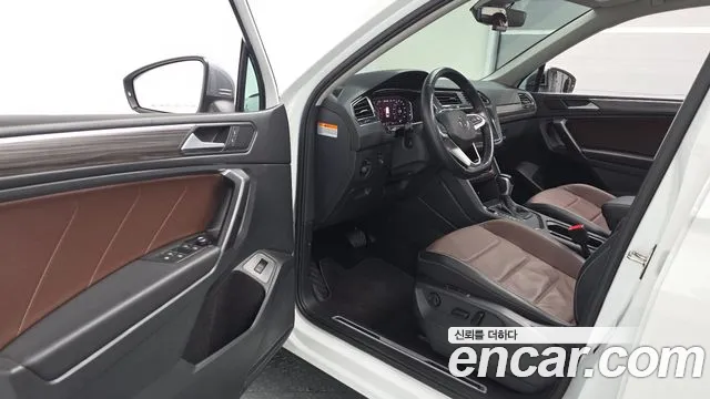 Volkswagen Tiguan — Фото автомобиля 9