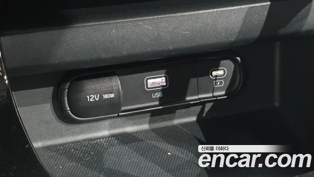 Kia Seltos New — Фото автомобиля 30