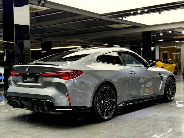 BMW BMW M4 2024 BMW M4 Coupe M xDrive Competition — Фото автомобиля 5