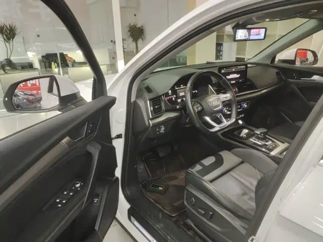 Audi Q5L — Фото автомобиля 15