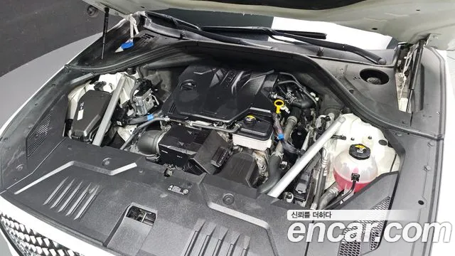 Genesis GV70 — Фото автомобиля 9