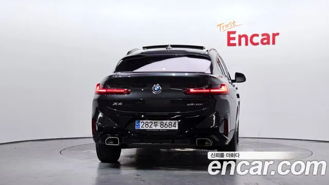 BMW X4 xDrive20i M Sport — Фото автомобиля 4