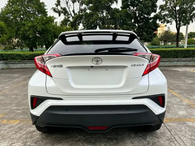 Toyota IZOA — Фото автомобиля 5