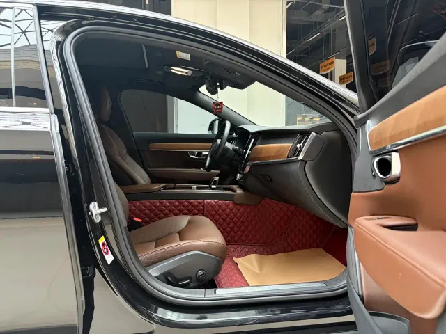 Volvo S90 — Фото автомобиля 8