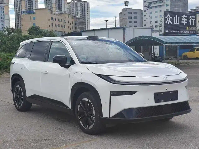 Toyota BoZhi 3X — Фото автомобиля 3