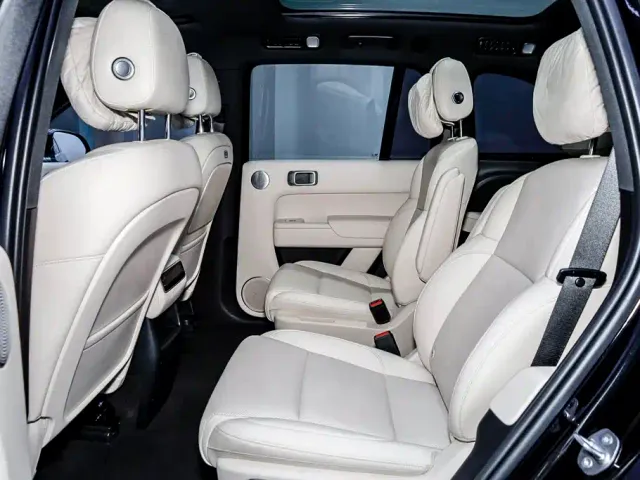 Li Auto L8 — Фото автомобиля 7