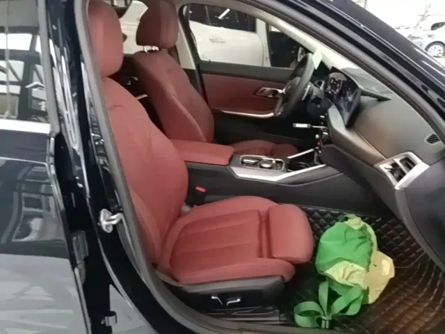 BMW 3 Series — Фото автомобиля 24