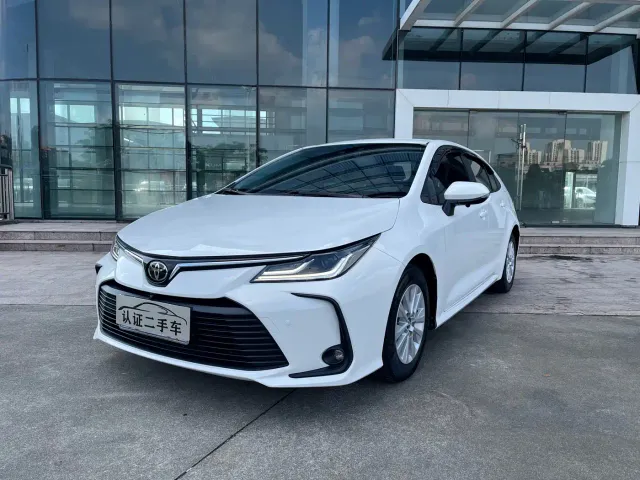 Фотография автомобиля — Toyota Corolla