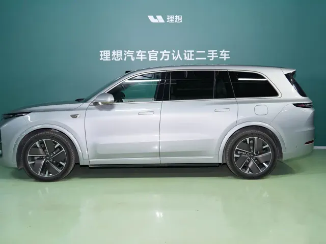 Li Auto L9 — Фото автомобиля 5