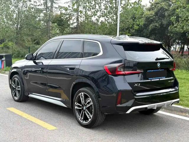 BMW X1 — Фото автомобиля 2