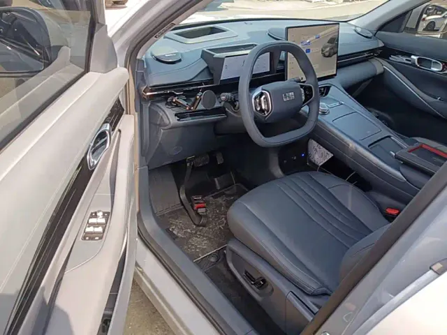Geely Galaxy E5 — Фото автомобиля 15