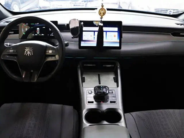 BYD Qin PLUS — Фото автомобиля 6