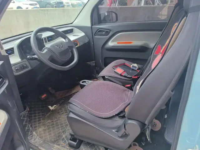 Wuling Hongguang Mini EV — Фото автомобиля 14