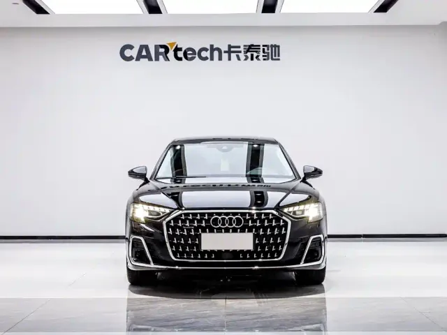 Audi A8 — Фото автомобиля 2