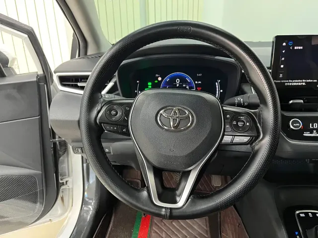 Toyota Corolla — Фото автомобиля 11