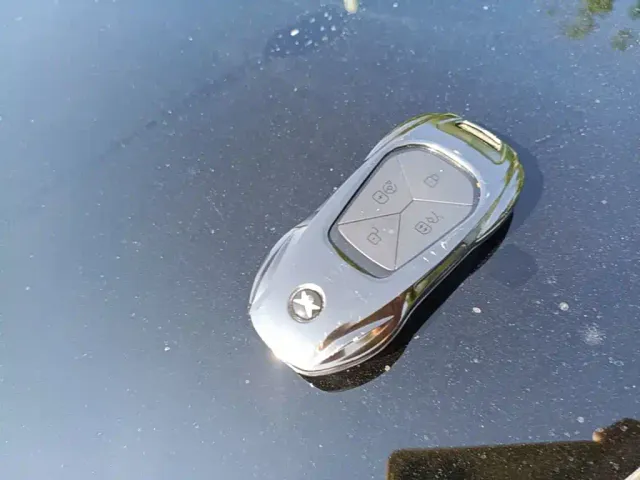 Xpeng P7 — Фото автомобиля 8