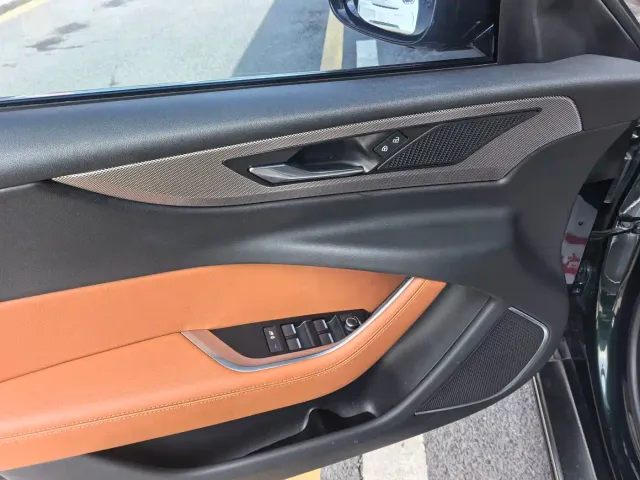 Jaguar XEL — Фото автомобиля 5