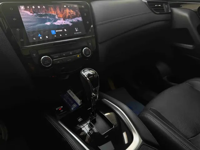 Nissan X-Trail — Фото автомобиля 13