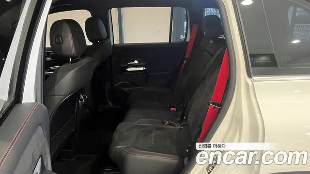 Mercedes-Benz GLB-Class — Фото автомобиля 11