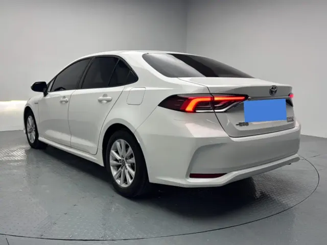 Toyota Corolla — Фото автомобиля 19
