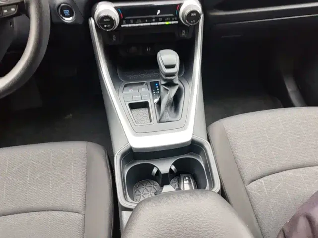 Toyota RAV4 — Фото автомобиля 13