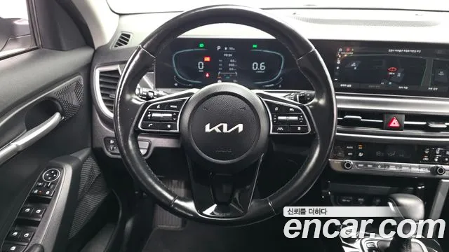 Kia Seltos — Фото автомобиля 13