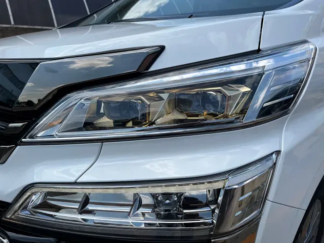 Toyota Vellfire — Фото автомобиля 29