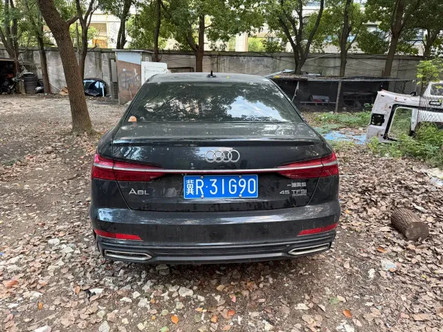 Audi A6L — Фото автомобиля 2