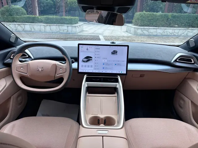 Arcfox Alpha S5 — Фото автомобиля 7