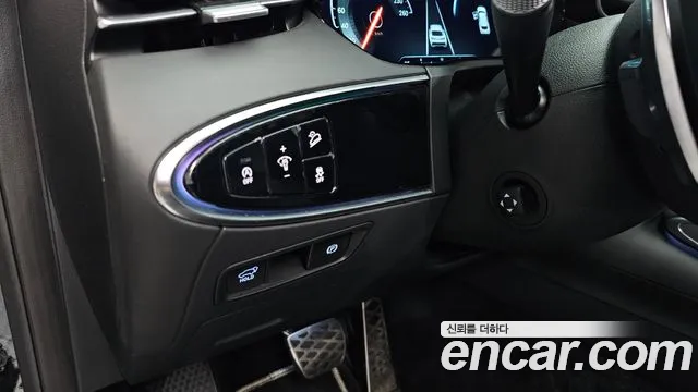 Genesis GV70 — Фото автомобиля 30