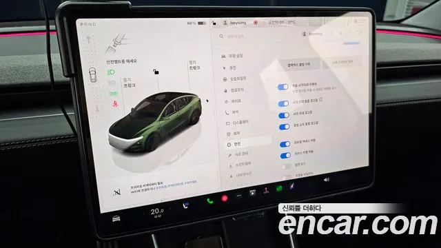 Tesla Model Y — Фото автомобиля 17
