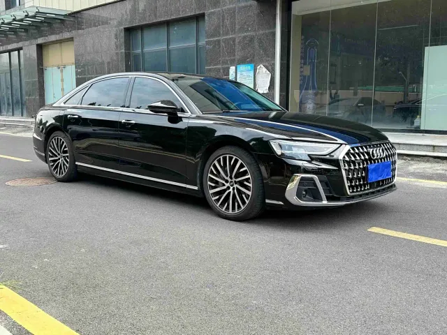 Audi A8 — Фото автомобиля 3