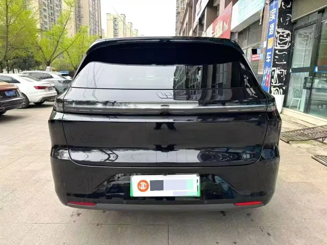 Li Auto L6 — Фото автомобиля 8