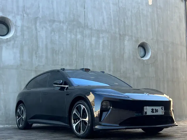 Nio ET5 Touring — Фото автомобиля 3
